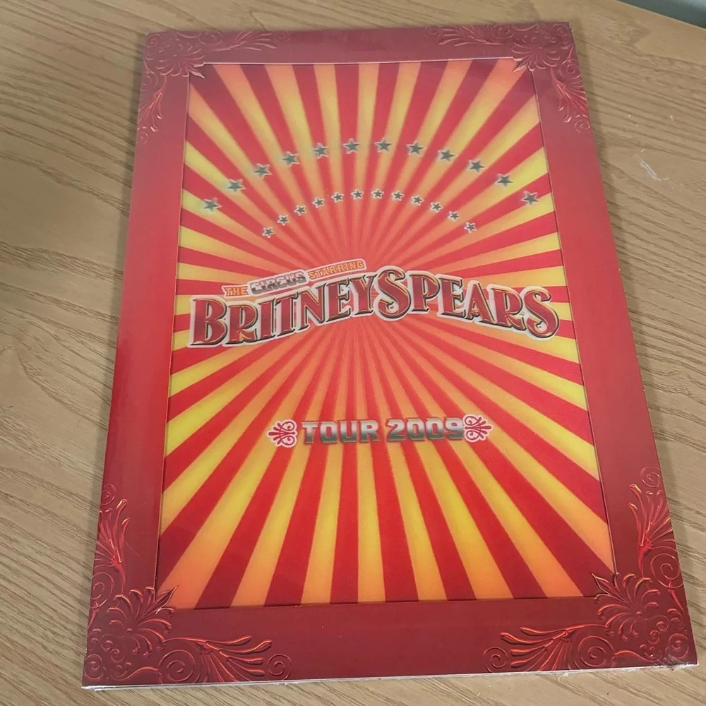 Britney Spears Circus Tour Program 2009 Sealed